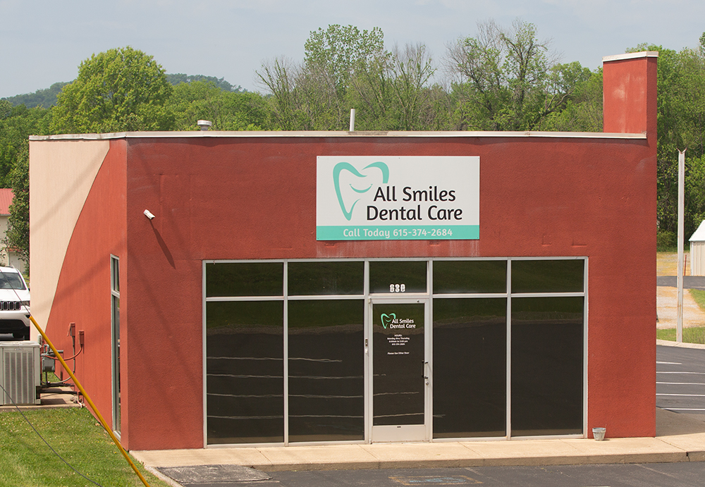 Images of All Smiles Dental Care building in Hartsville, TN